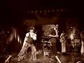yard-dogs-road-show-zoe-jakes.html