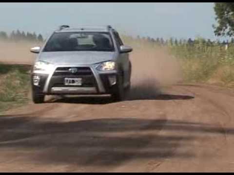 Toyota Etios Cross – Test – Martín Sacán Toyota Etios Cross – Test – Martín Sacán