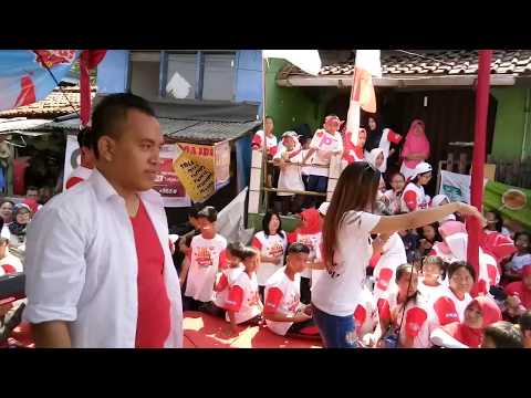 Dangdut Heboh Dengan Ibu Ibu PKK Saat Acara Jalan Sehat/ Enthusiastic Community Of Dangdut Music Dangdut Heboh Dengan Ibu Ibu PKK Saat Acara Jalan Sehat/ Enthusiastic Community Of Dangdut Music