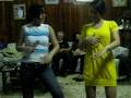 videos de g-anne and apols doing a funny dance :))