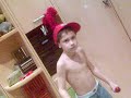 mi ermano cantando los MC's tambien lloran