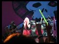 avril-lavgine-shanghai-concert-when-u-r-gone.html
