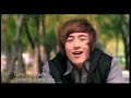Nichkhun : Presenter on Wall Icecream Ad (2)