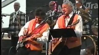 Die Oldies Night am Donnerstag Abend beim Bezirksmusikfest Egg im Jahr 2002