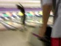 videos de Matt throwing bowling ball in wrong lane