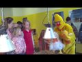 Die Küken quaken ein Lied für Supernanny Katja Saalfrank