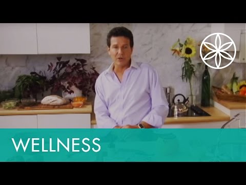 Living Well with Dr. Oz Garcia - Diet Tips to Avoid Alzheimer's Disease