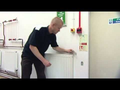 how to bleed stelrad compact radiators