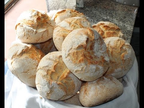 FORNO A LEGNA - Come cucinare il pane fatto in casa con il forno a legna SAF. SAF è un forno a legna ecologico a combustione separata realizato con una meticolosa lavorazion...