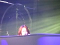 Miley esqueçe letra de