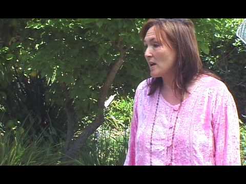 Nora Dunn