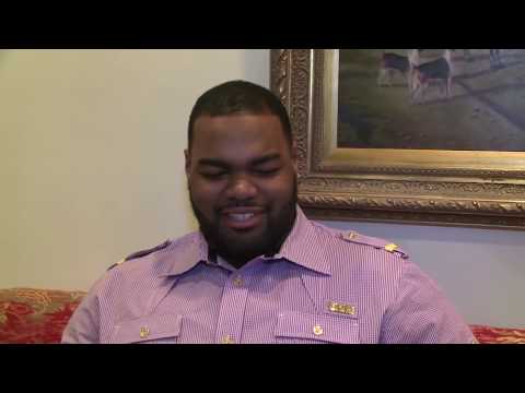 Michael Oher - Producer/ Shawn Brown( CBN Sports) Videographer/Editor Caleb Kinchlow Michael Oher gives CBN Sports reporter Shawn Brown a candid look at his life on and off...