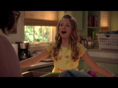 Life in Pieces 3x16 - Sophia's Toys Come to Life!