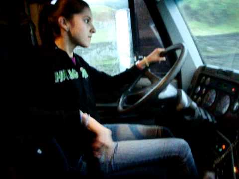 maneja - Para mi papa y mis tios, aprendan a manejar un camion de verdad!