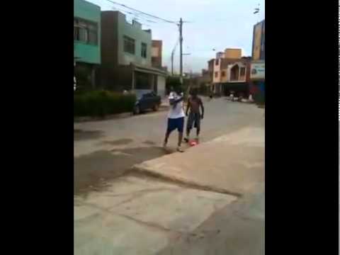 Así de violentos son los carnavales en algunos distritos de Lima