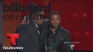 Zion y Lennox ganan Artista del Año, Dúo o Grupo | Billboard 2016 | Entretenimiento