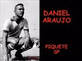 colet�nea de fotos de daniel araujo [ www.danicaju.multiply.com ].
jogou no ipiranga em s�o paulo, na sele��o do ex�rcito ao lado de pel� e no esporte clube estrela de piquete.
m�sica - na cad�ncia do samba [que bonito �....] / waldir calmon (tema do canal 100)
diagrama��o - idelmo reis / idelmo@uol.com.br