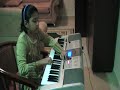Gumm Summ Gumm (Paa - Hindi) / Thumbi Vaa (Olangal - Malayalam)