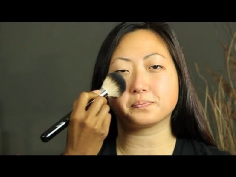 how to apply translucent powder
