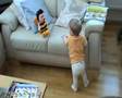 Rebeka sa postavi - Rebeka can pull herself upright