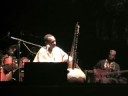 Toumani Diabaté, Live Ferrara 24 luglio 2008 - 5° spiega la Kora Toumani Diabaté, Live Ferrara 24 luglio 2008 - 5° spiega la Kora