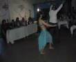 romi baila arabe (mal pero lo baila)