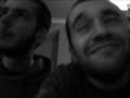 nous aimons � nous mettre en sc�ne, tard le soir, �a  agace les voisins.