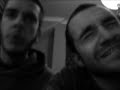 nous aimons � nous mettre en sc�ne, tard le soir, �a  agace les voisins.
