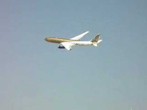 Gulf Air Fly Past - Bahrain F1 at Sakir