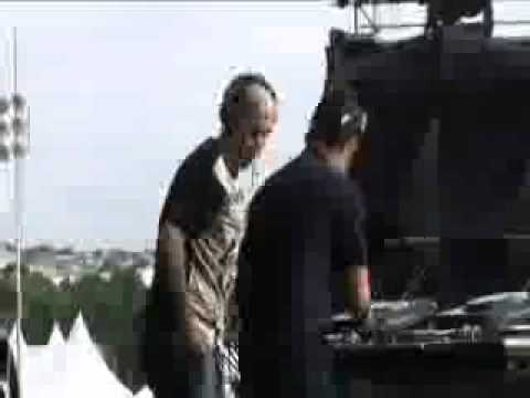 ANDERSON NOISE VERSUS MAU MAU