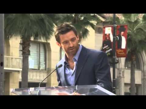 Hugh Jackman ganha estrela na Calçada da Fama
