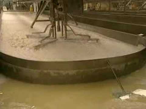 How is mozzarella made
