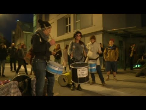 Bertrand Cantat de retour à Grenoble, sous les huées des manifestantes féministes