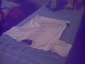 Dobrando uma camisa em menos de 1 segundo - IN�DITO