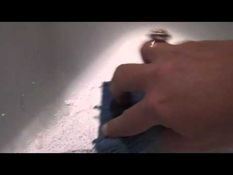 how to clean a white enamel sink