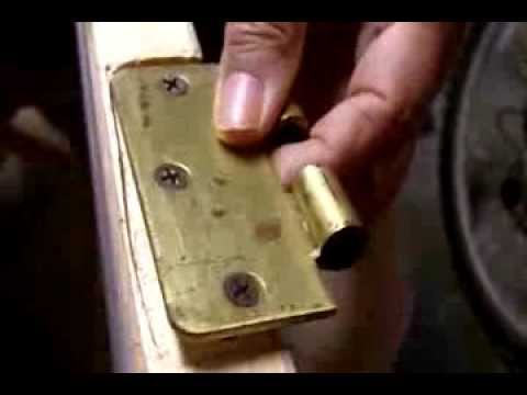 how to hinge a door
