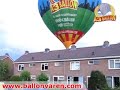 Luchtballon vaart over woonwijk in Ermelo (Gelderland) Luchtballon vaart over woonwijk in Ermelo (Gelderland)