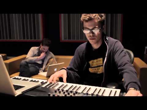 Music Video: Mansions on the Moon – Take A Look