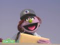 Sesame Street: Ben Stiller Sings About Friends & Neighbors Ben Stiller