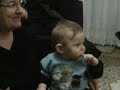 Ortadoğu, Balkanlar ve Karpatların en şirin bebeği Canın ilk youtube deneyimi. Burda Annesinin her türlü engellemsine karşı Annanesi tarafından Pasta ile beslenmesi :) ortam kalabalık bir ben yokum herkes var
