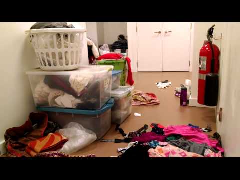 how to decide to throw away clothes