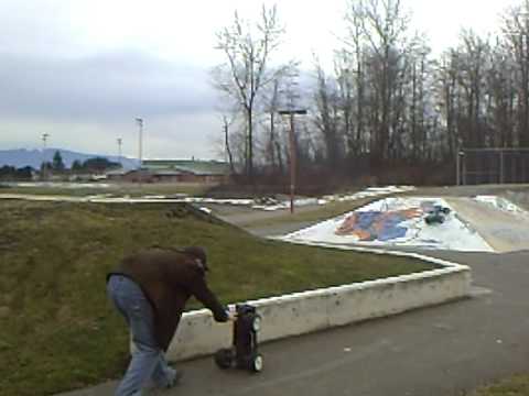 BMX BIKES TRICKS STUNTS CRASHES