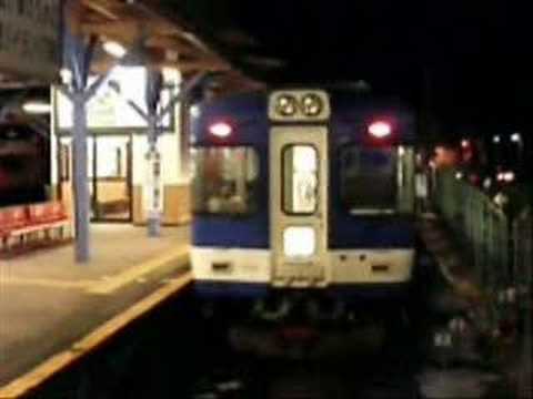 富士急行線　夜の大月駅