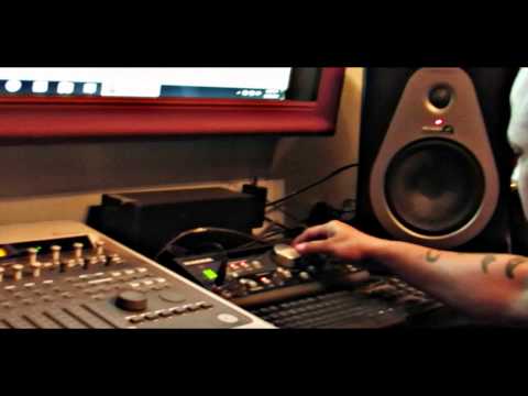 Findy  -  Tenerte Cerca (Preview)