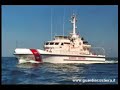 omaggio alla guardia costiera italiana