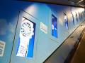 videos de Hong Kong MTR Digital Escalator Crown Signage : Swatch #2