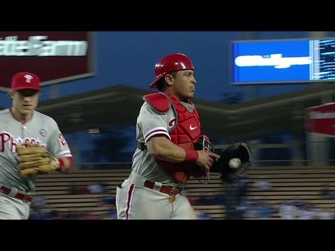 Video: Utley makes a great play, gets Puig in a rundown