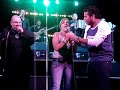 mi mama cantandole a mi hermano jorge ivan con dioniso diaz