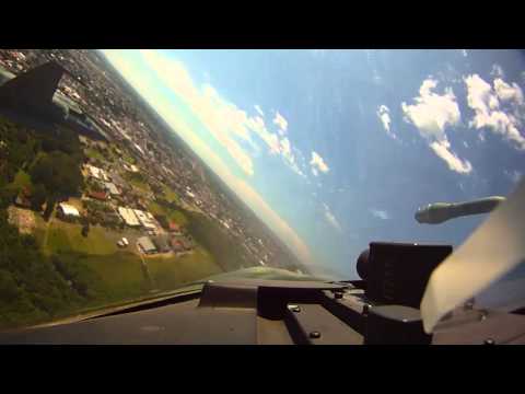 F5 - TREINAMENTO DE VOO A BAIXA ALTURA SOBRE A BASE AÉREA DE CANOAS E ARREDORES COM DECOLAGEM E POUSO obs.: para não haver problema de direitos autorais coloquei ...