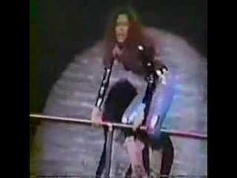 Daphne Rubin Vega - Daphne performing out tonight in 1996. full show up for trade please message me for trades. thanx to felineOfavenueB.
